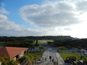 沖縄平和祈念公園の祈念堂からの風景