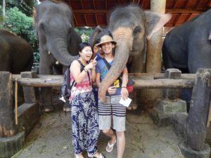 チェンマイで象さんと記念写真
